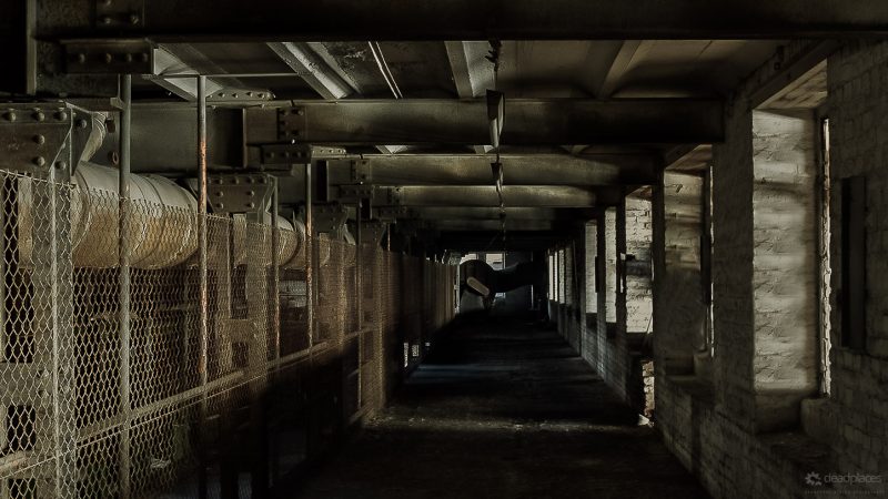 e4da3b7fbbce2345d7772b0674a318d5